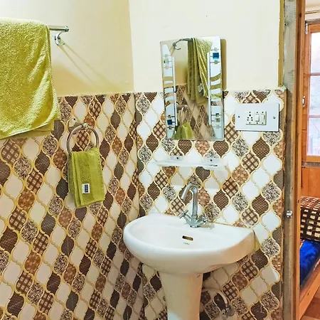 Woodrose Ecostay - Couple'S Favourite Gushaini Exterior photo