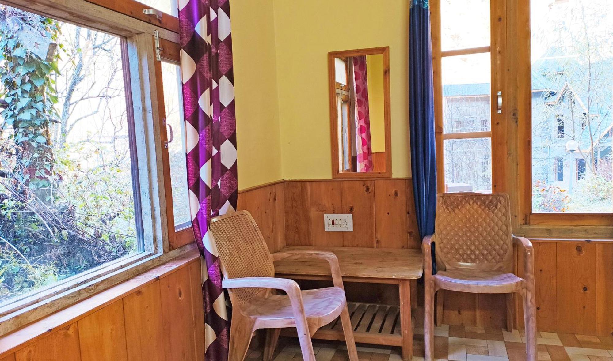Woodrose Ecostay - Couple'S Favourite Gushaini